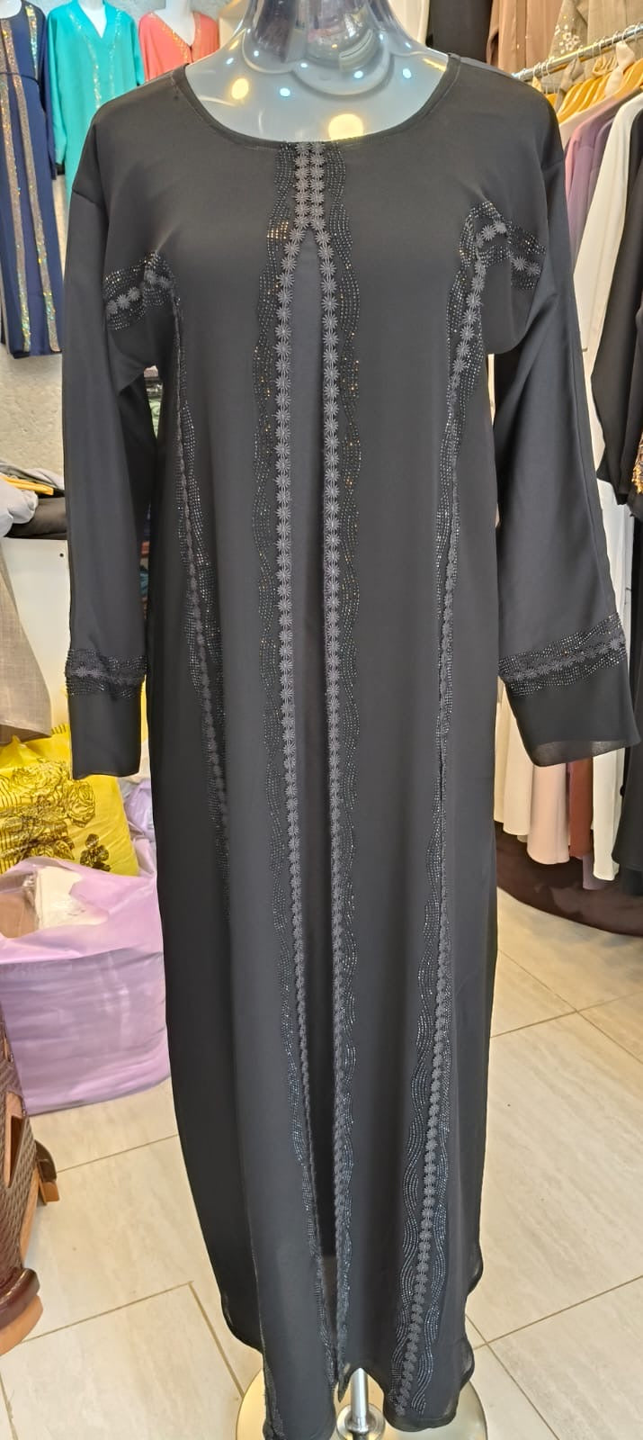 Dubai abaya